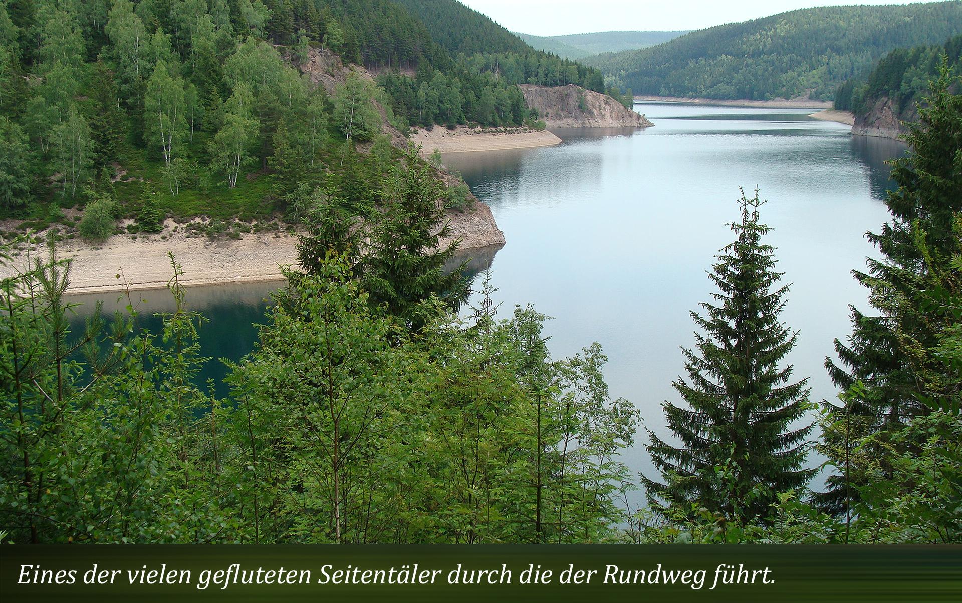 Eines der vielen gefluteten Seitentäler durch die der Rundweg führt.