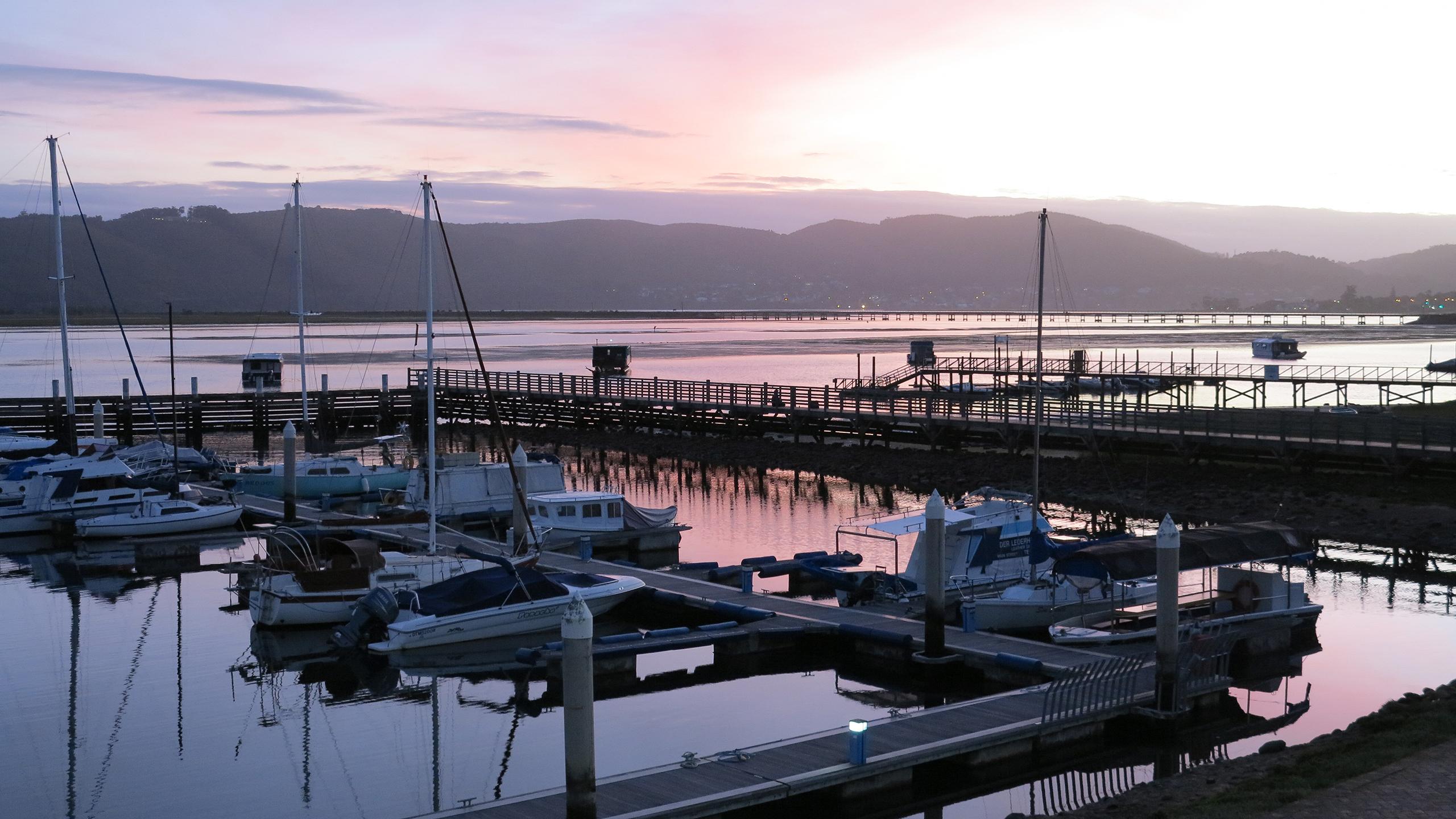 Blick aus unserem Zimmer. Abendstimmung in der Lagune, hier ist nichts mehr vom wilden indischen Ozean zu spüren.